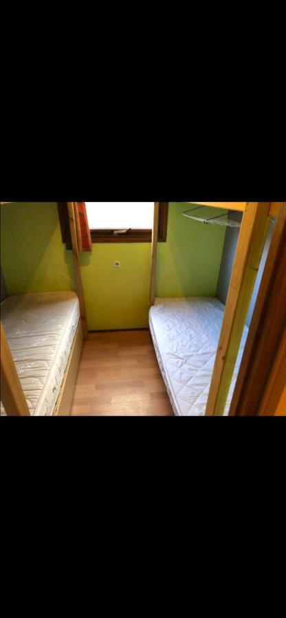 Готель Chalet Lola Saint-Michel  Екстер'єр фото